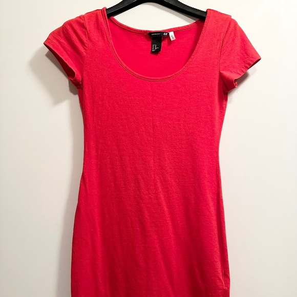 New H&M Red Short Sleeve Dress XS - Picture 1 of 4